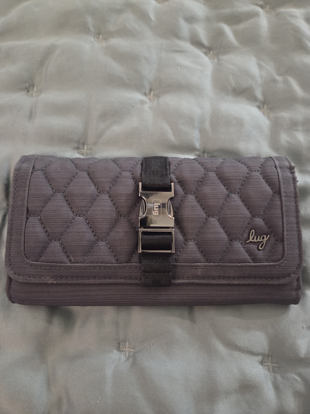 LUG Throttle Classic Quilted Wallet With Buckle Closure - Picture 6 of 16